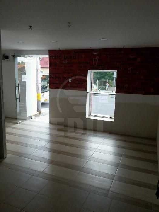 Rent Commercial space 1 Room CENTRAL