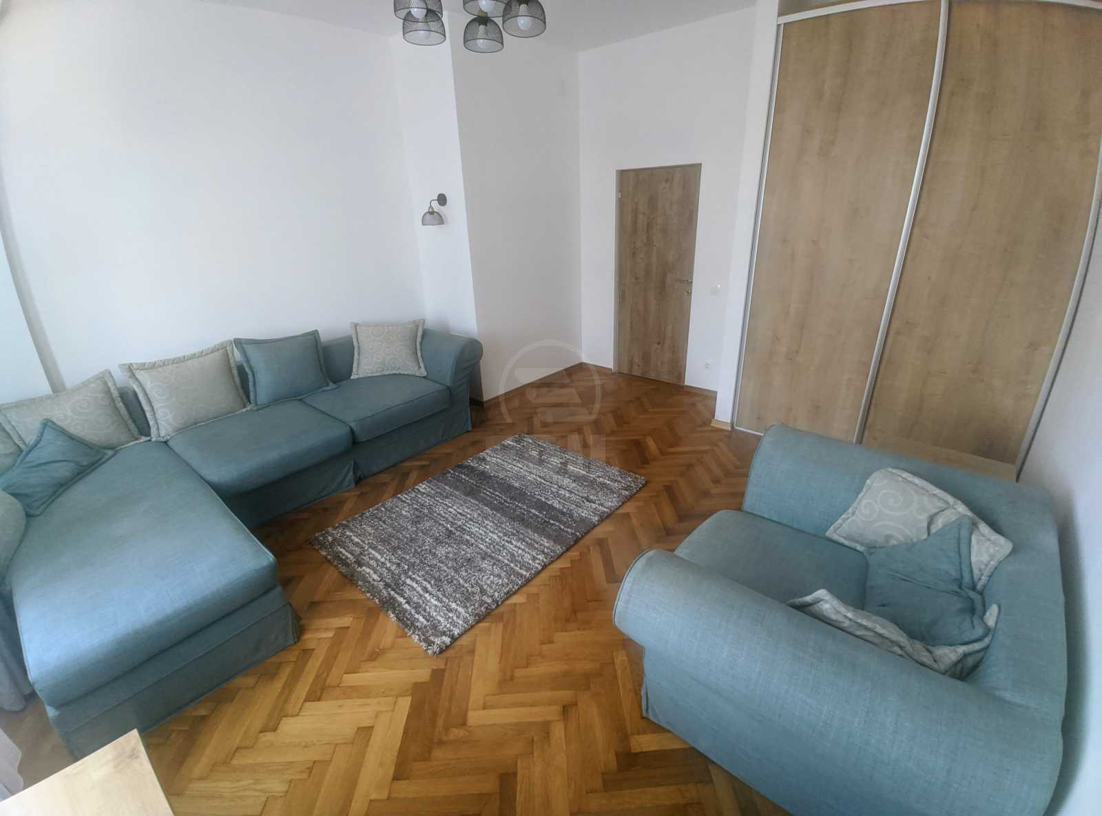 Rent Apartment 4 Rooms CENTRAL