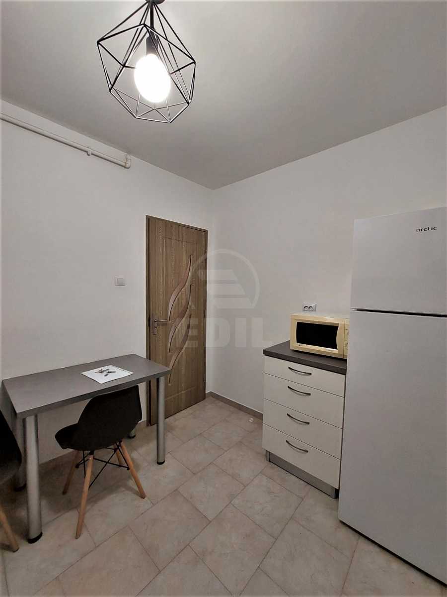 Rent Apartment 1 Room ZORILOR-3