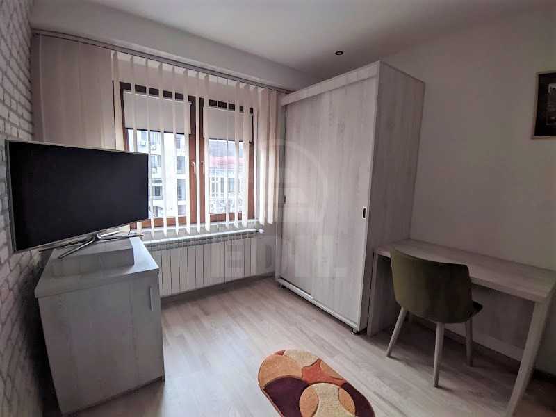 Louer Appartement 3 Chambres CENTRAL-10