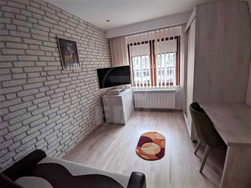 Louer Appartement 3 Chambres CENTRAL-12