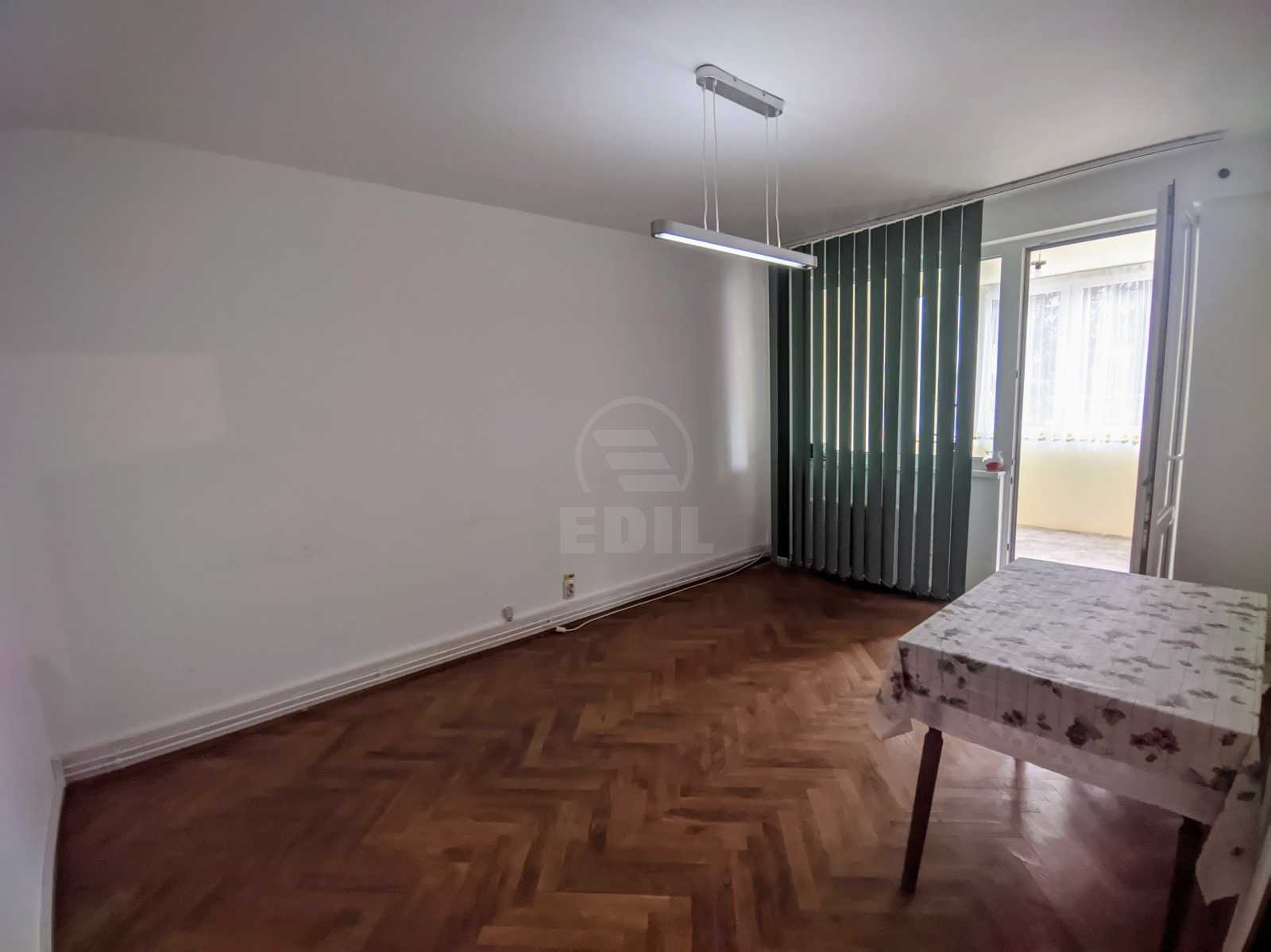 Rent Office 3 Rooms GHEORGHENI-7