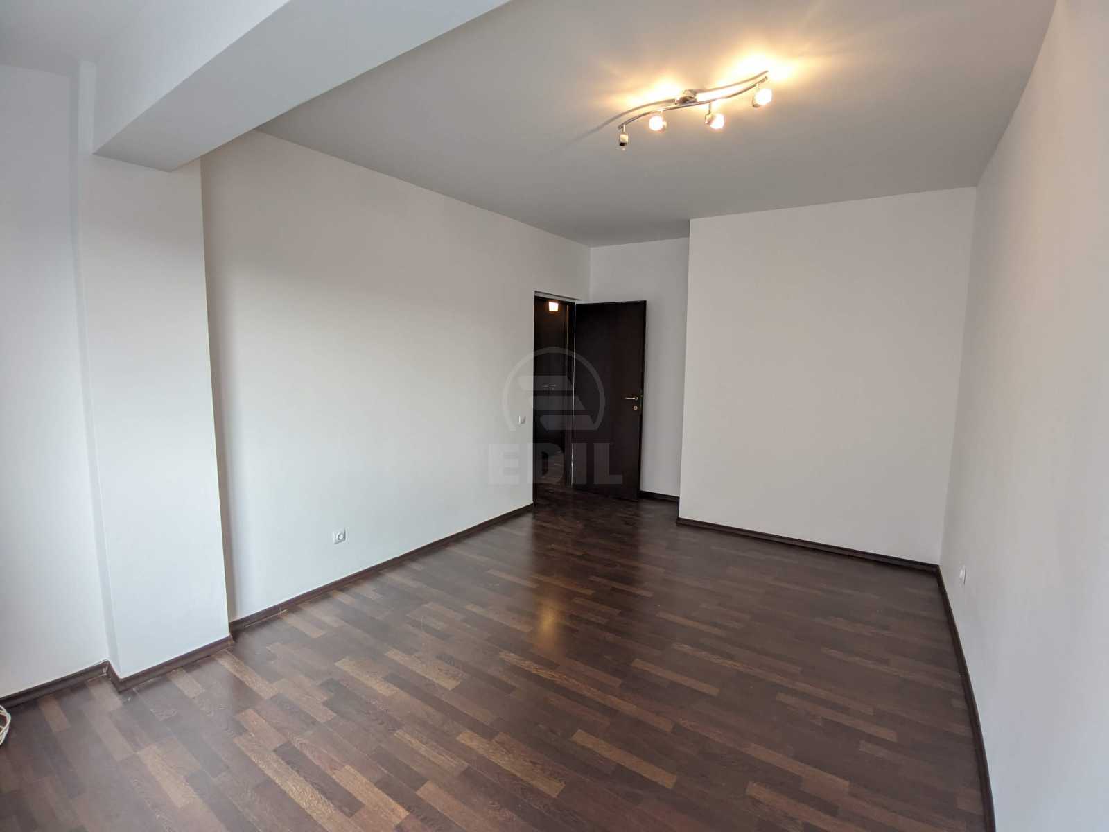 Rent Office 3 Rooms GHEORGHENI-10