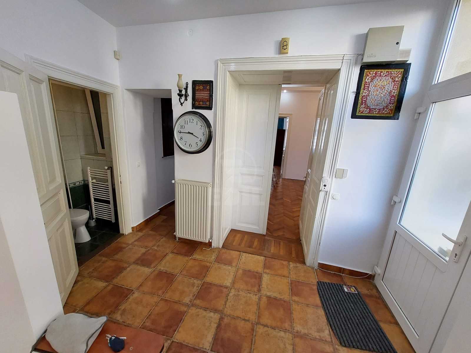 Rent Apartment 3 Rooms CENTRAL-11