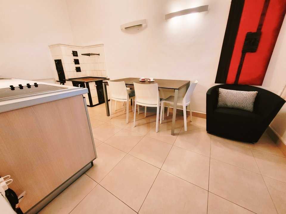 Louer Appartement 4 Chambres CENTRAL-12