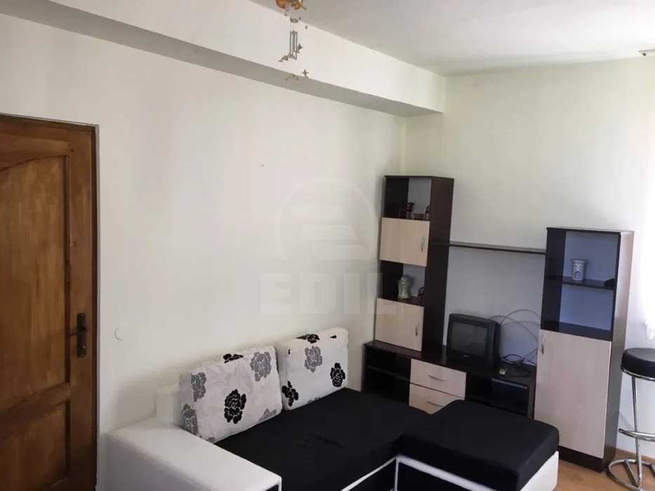 Rent Apartment 2 Rooms EUROPA-1