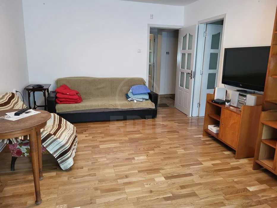 Rent Apartment 3 Rooms PLOPILOR