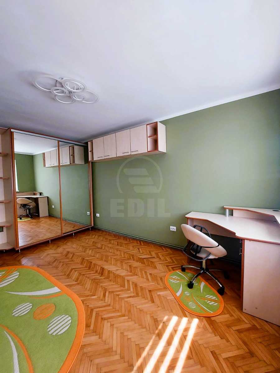 Rent Apartment 3 Rooms MANASTUR-13