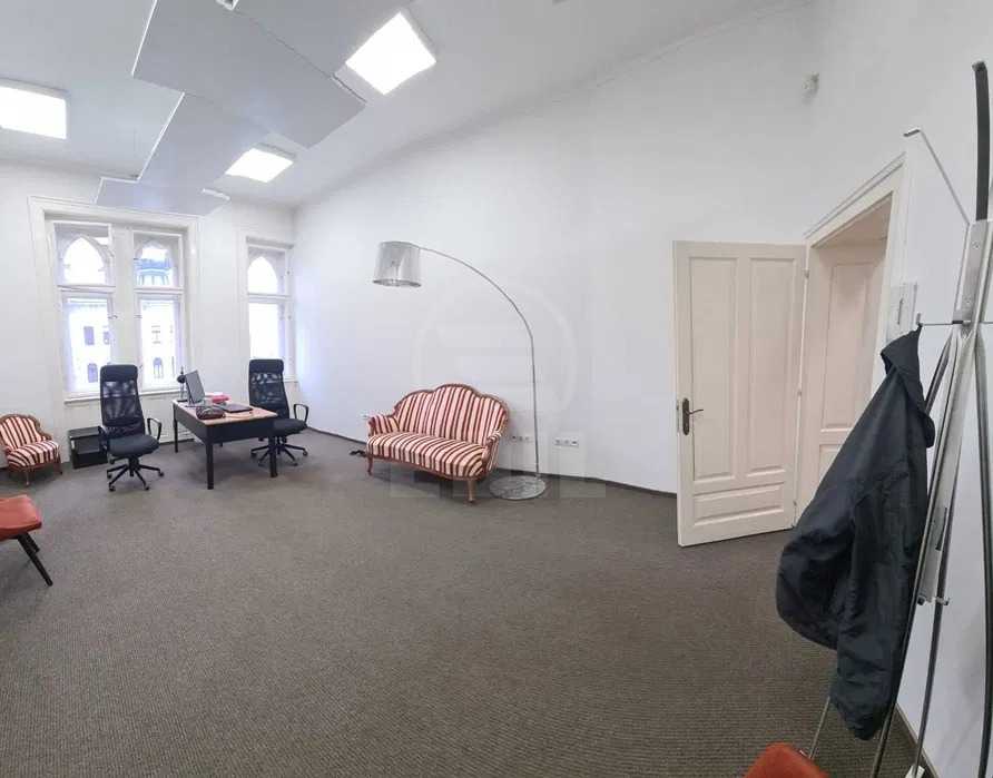 Rent Office 4 Rooms CENTRAL-2