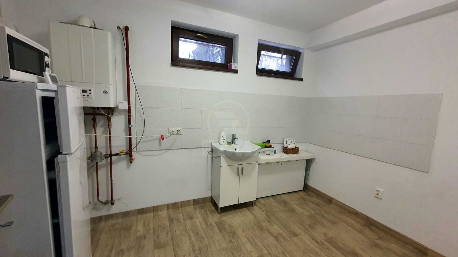 Rent Commercial space 3 Rooms GHEORGHENI-5