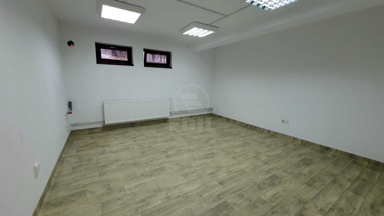 Louer Espace commercial 3 Chambres GHEORGHENI-18