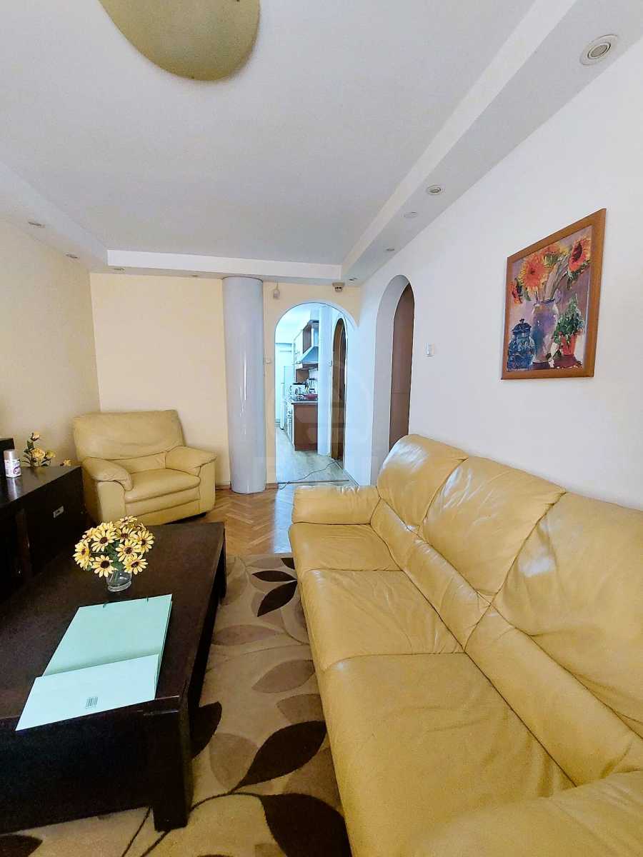 Louer Appartement 3 Chambres GHEORGHENI-13