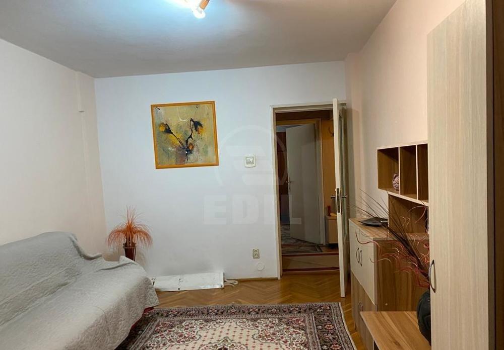 Rent Apartment 4 Rooms CENTRAL
