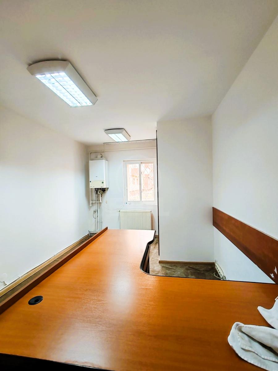 Rent Office 5 Rooms GHEORGHENI-4
