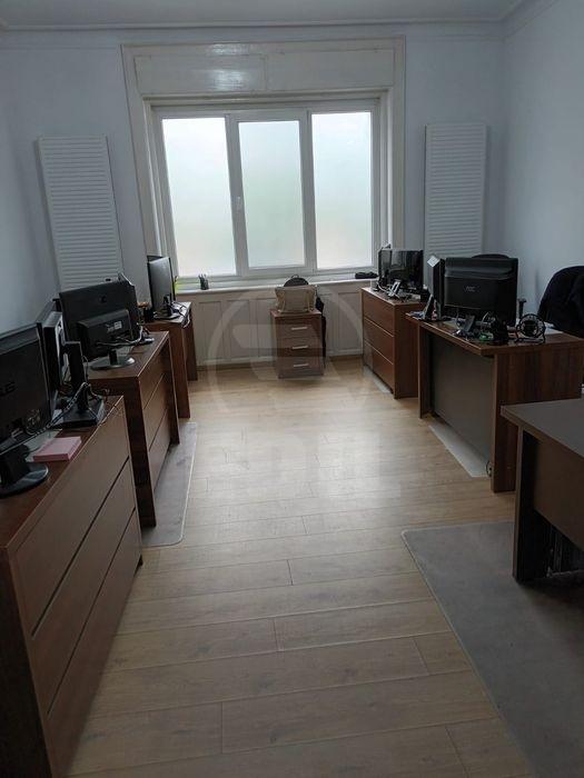 Rent Commercial space 7 Rooms CENTRAL