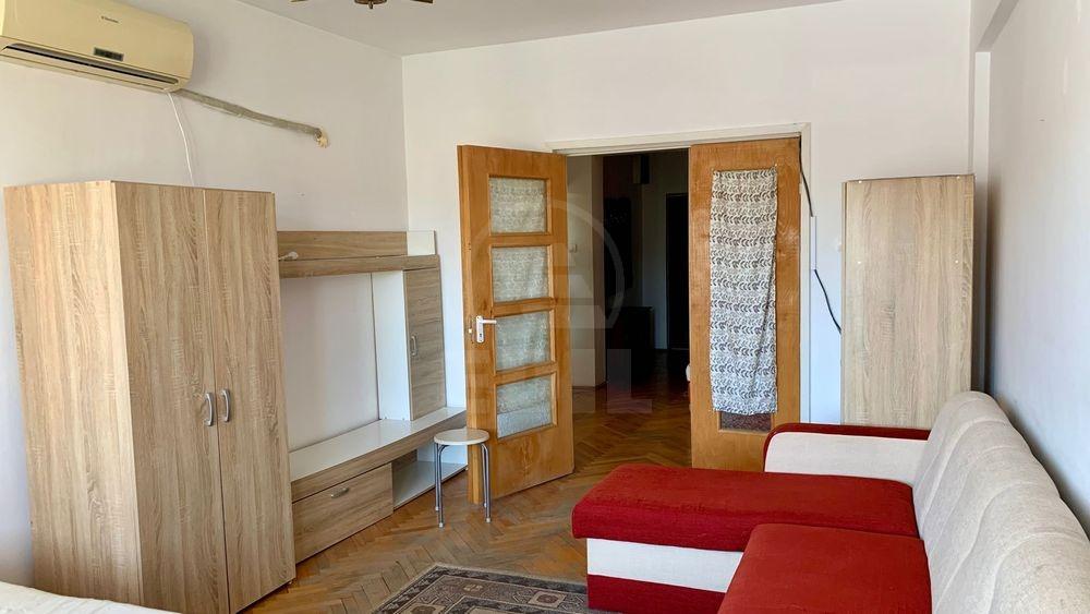 Rent Apartment 4 Rooms ZORILOR