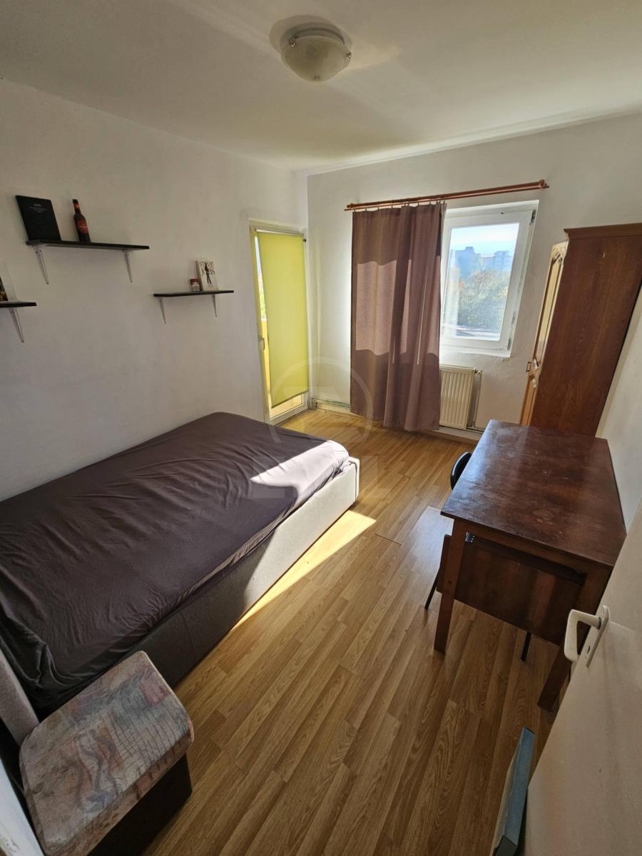 Rent Apartment 4 Rooms ZORILOR