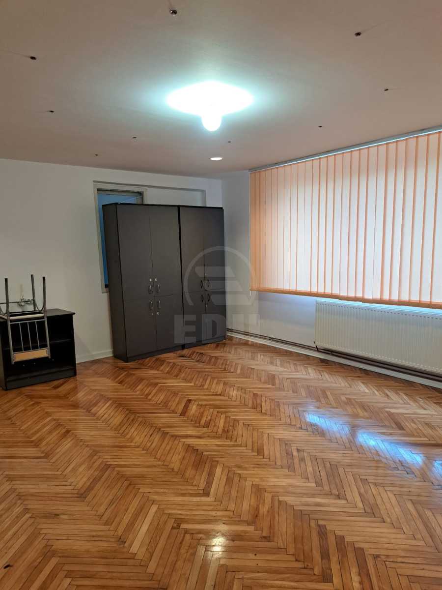 Louer Bureau 3 Chambres MARASTI-11