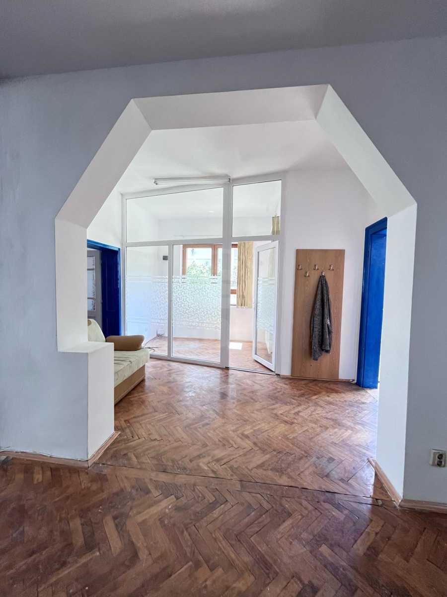 Louer Maison 3 Chambres GHEORGHENI