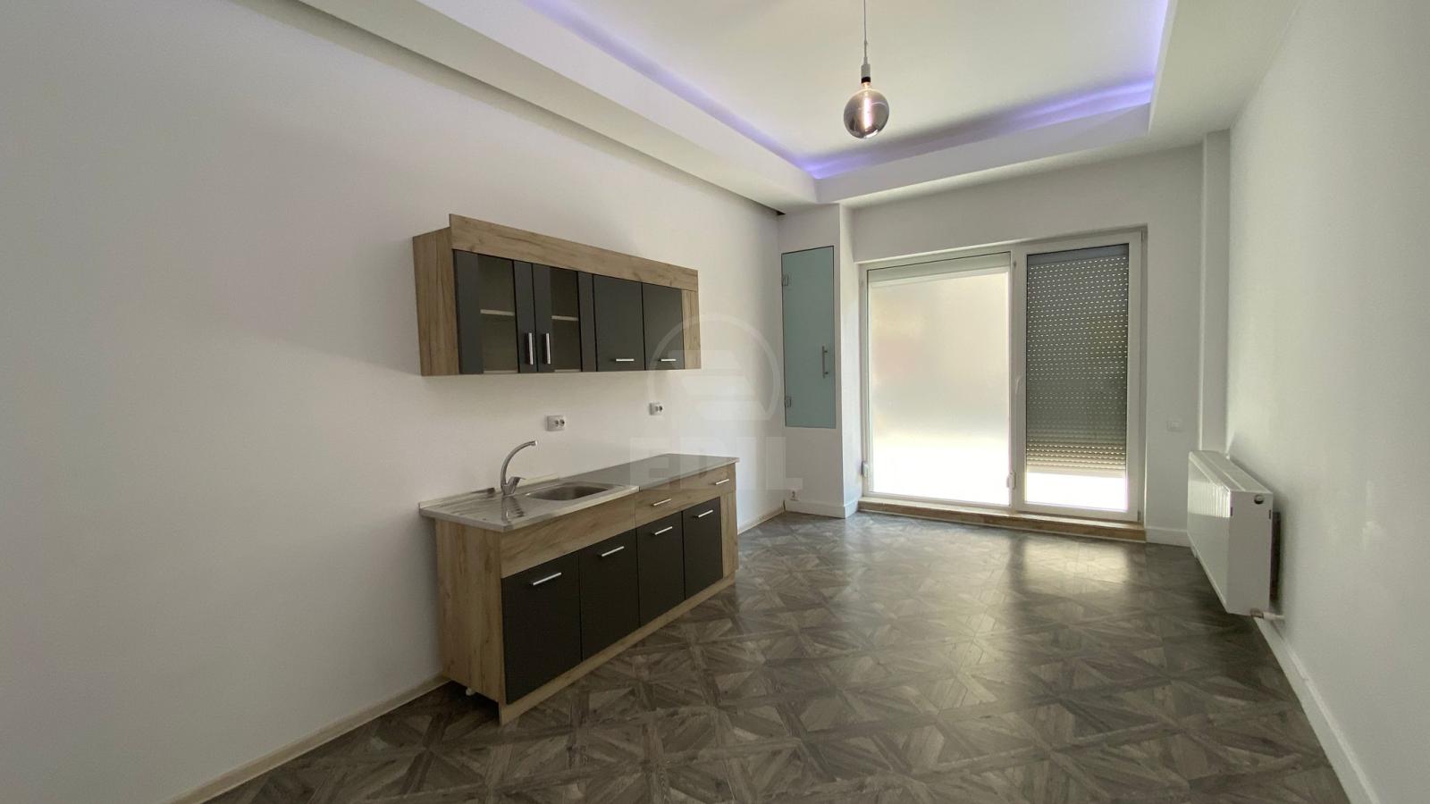 Rent Office 3 Rooms CENTRAL