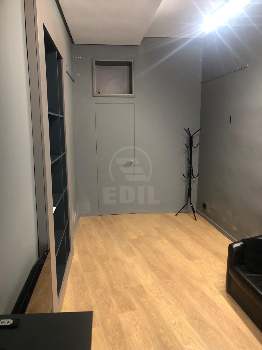 Rent Commercial space 2 Rooms CENTRAL