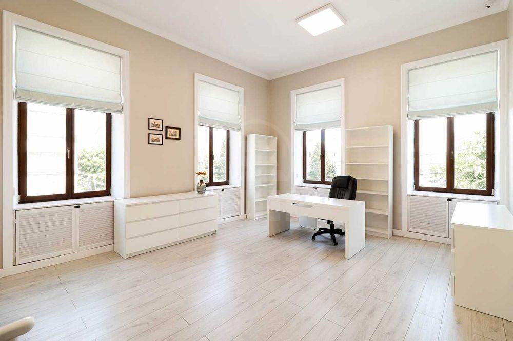 Louer Bureau 2 Chambres CENTRAL