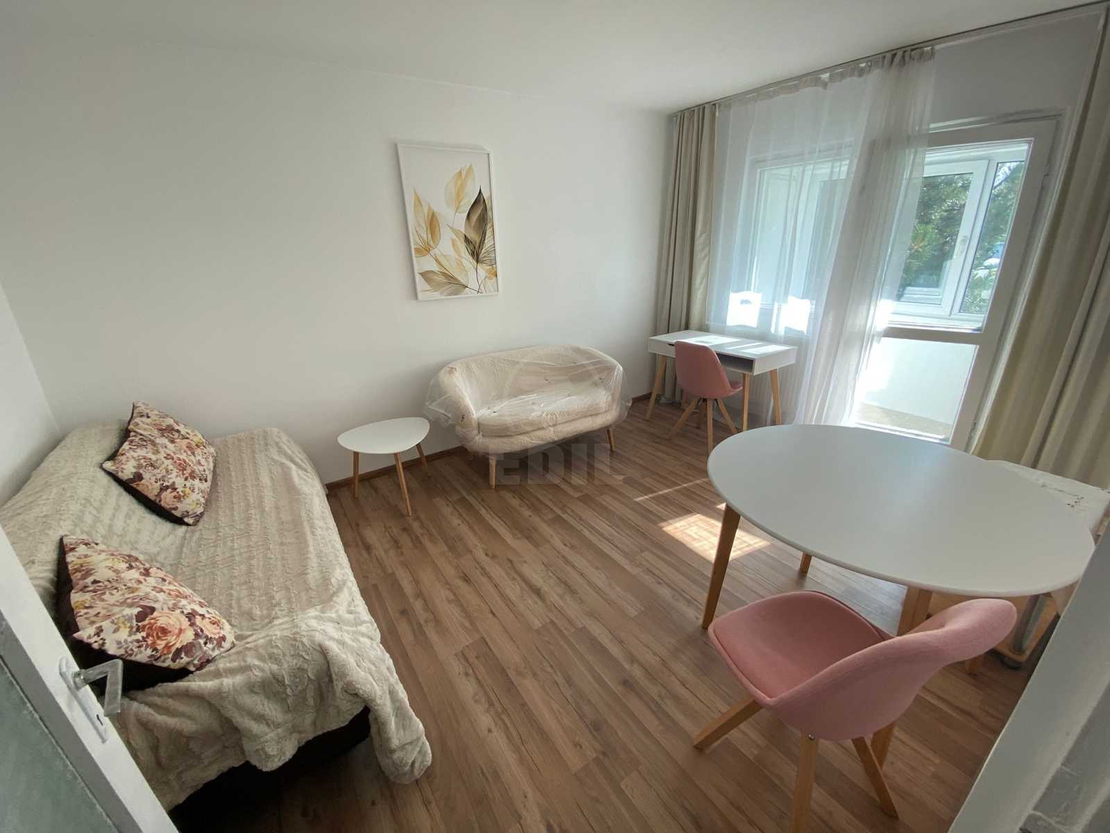 Rent Studio 1 Room ZORILOR