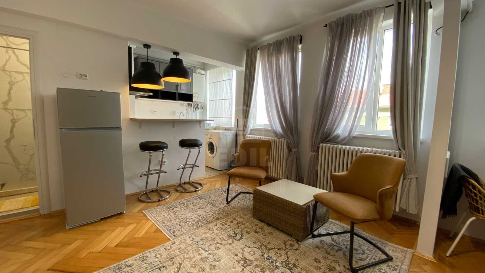 Rent Apartment 1 Room CENTRAL
