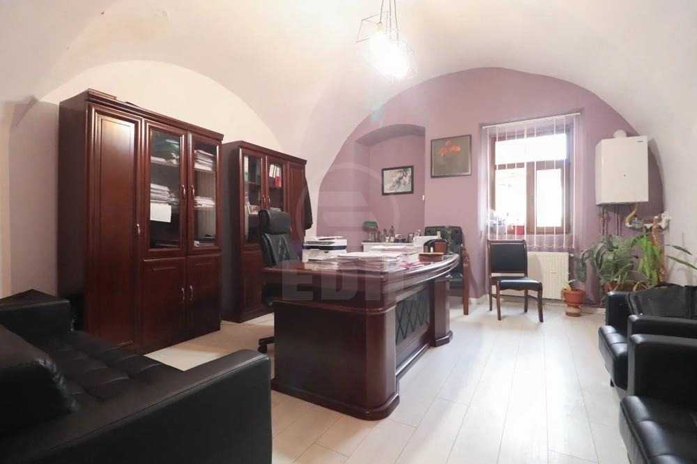 Louer Bureau 2 Chambres CENTRAL