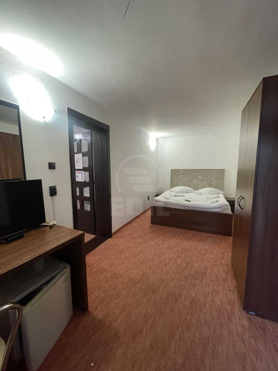 Louer Maison 13 Chambres ZORILOR-19