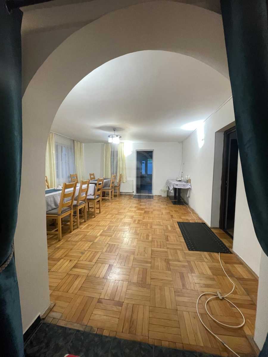 Louer Maison 13 Chambres ZORILOR-8