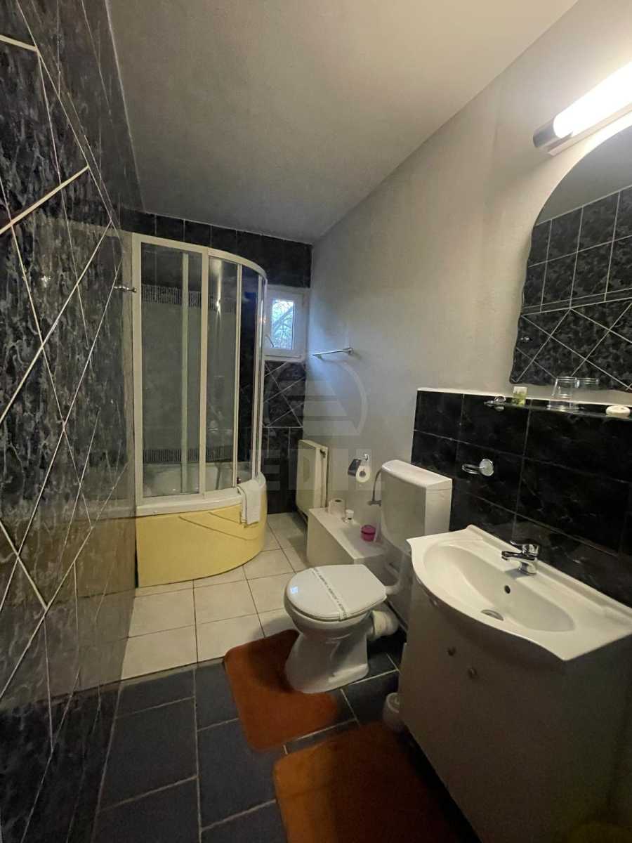 Louer Maison 13 Chambres ZORILOR-14