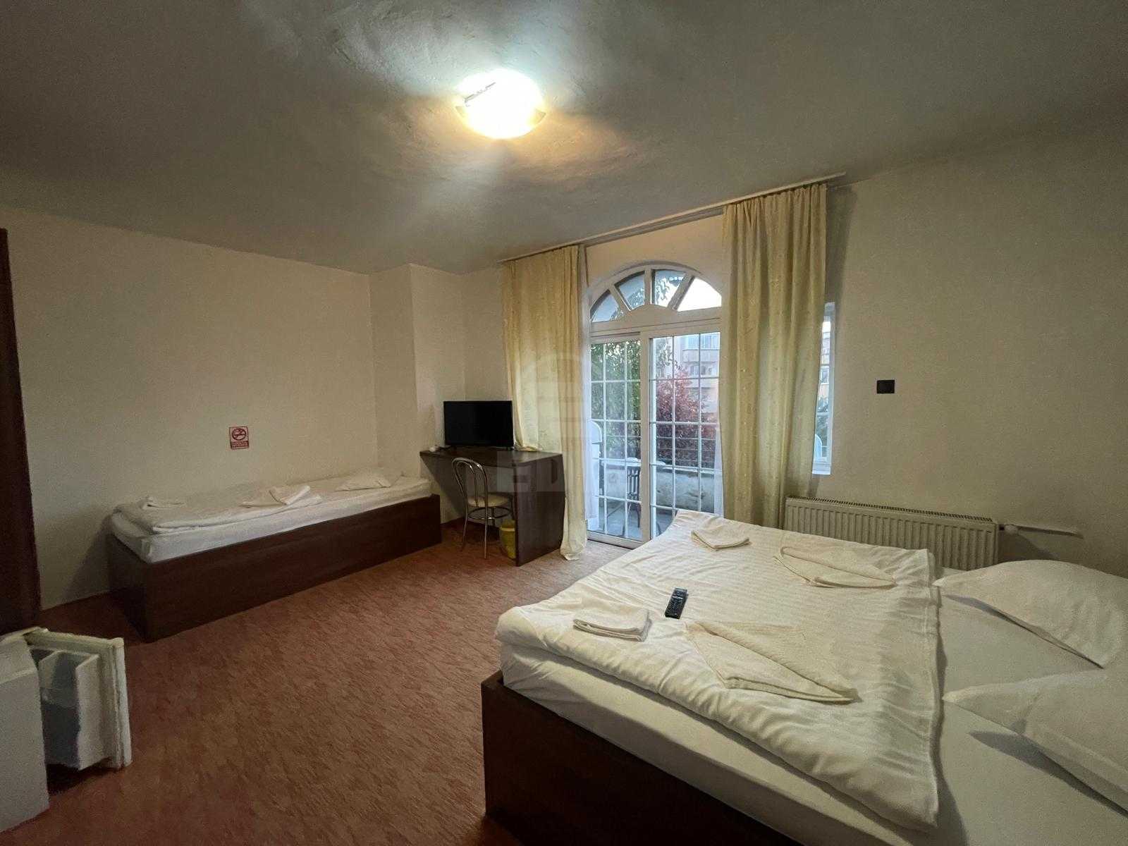 Louer Maison 13 Chambres ZORILOR-15