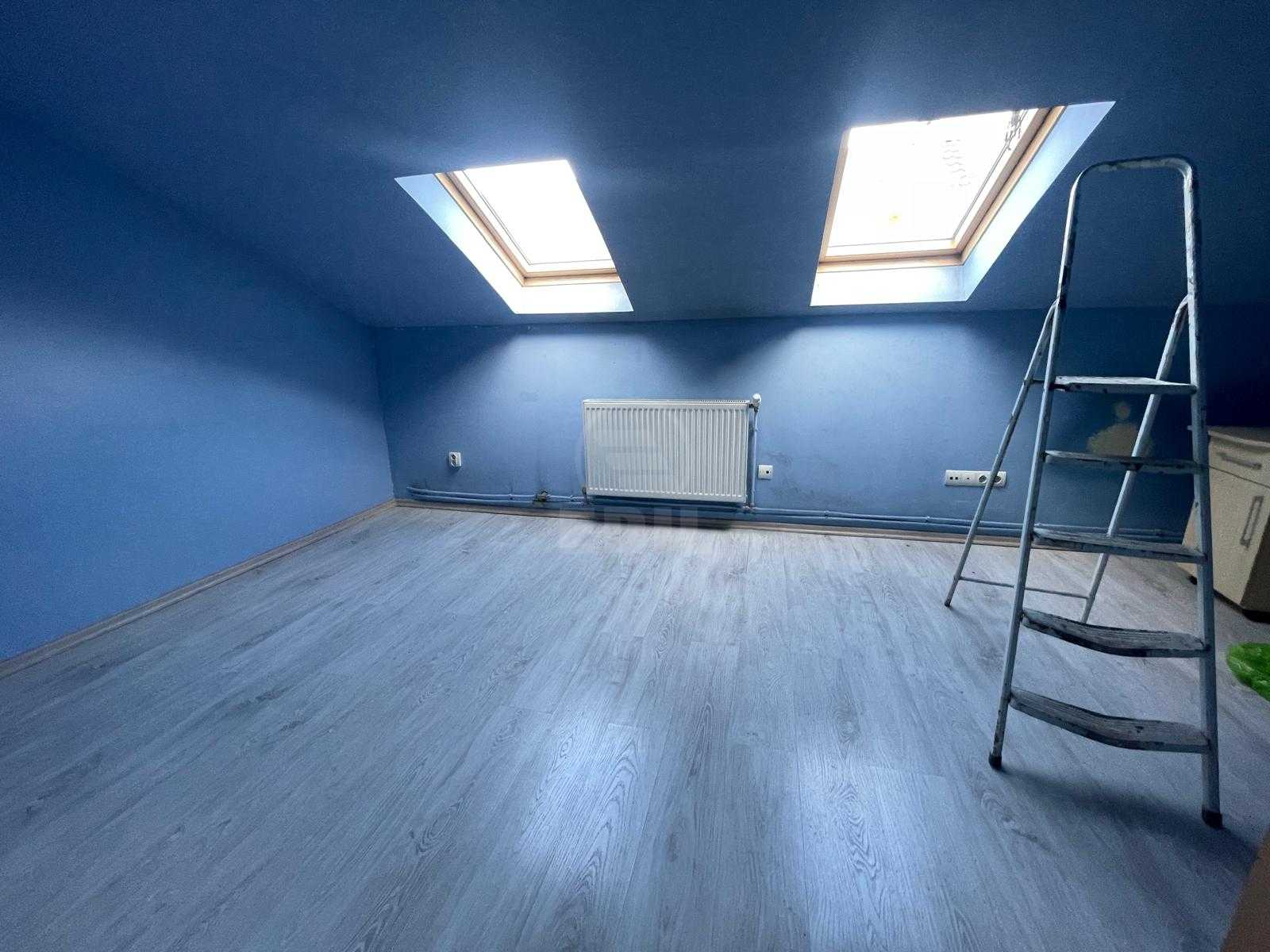 Rent Commercial space 6 Rooms CENTRAL-3