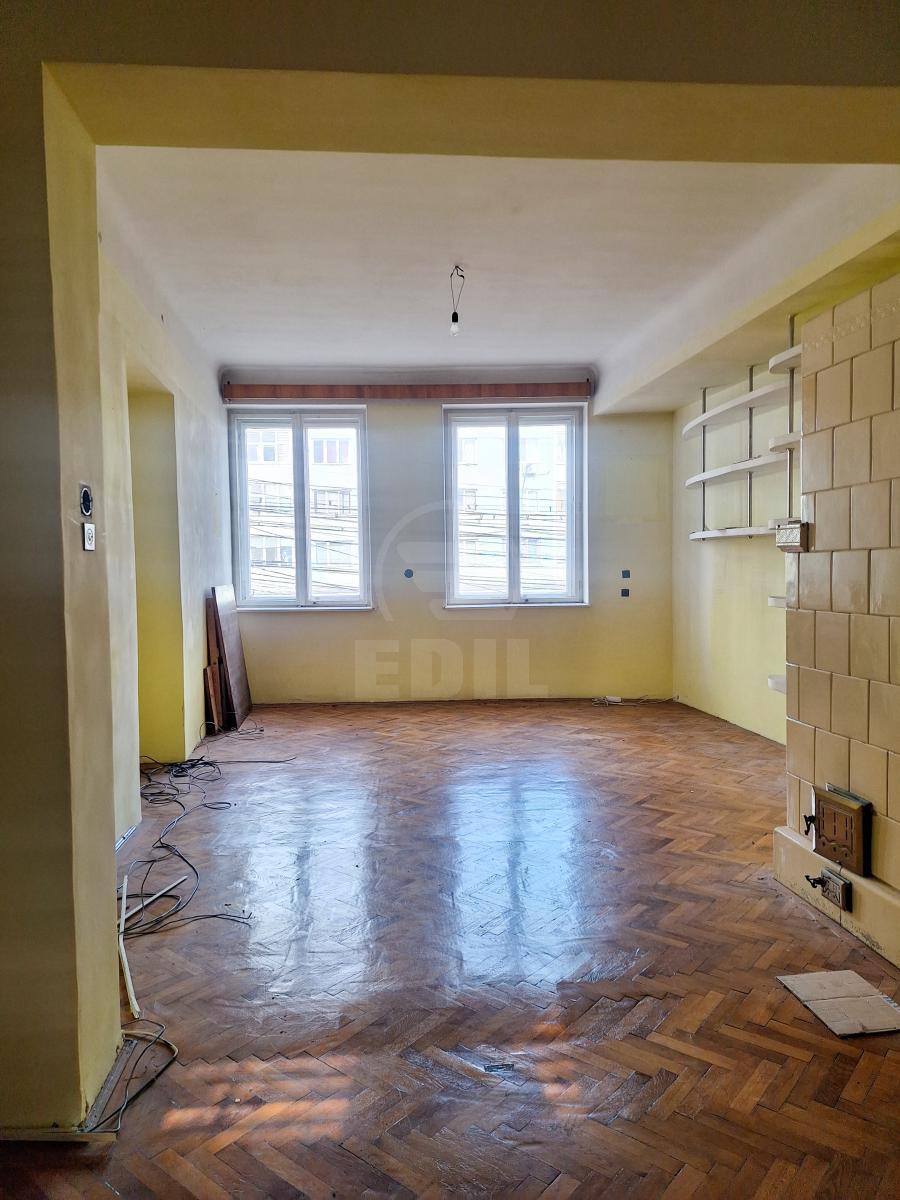 Rent Office 3 Rooms CENTRAL