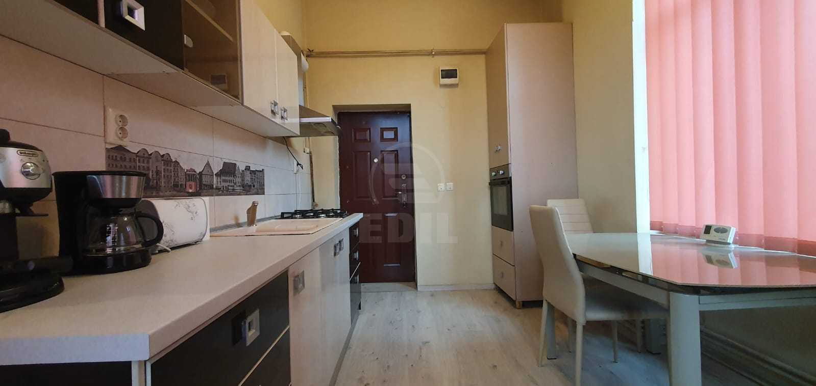 Rent Apartment 3 Rooms CENTRAL-11