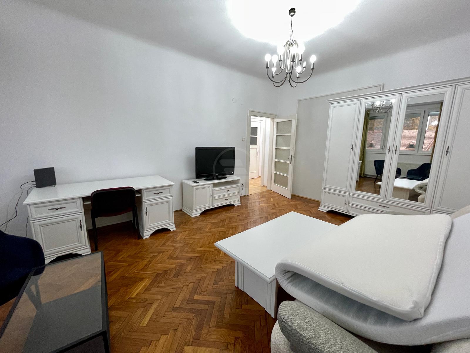 Rent Apartment 2 Rooms CENTRAL