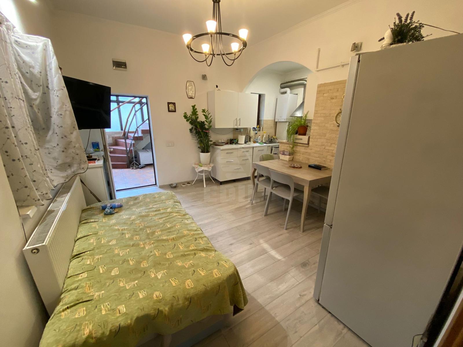 Inchiriere Casa 6 camere CENTRAL